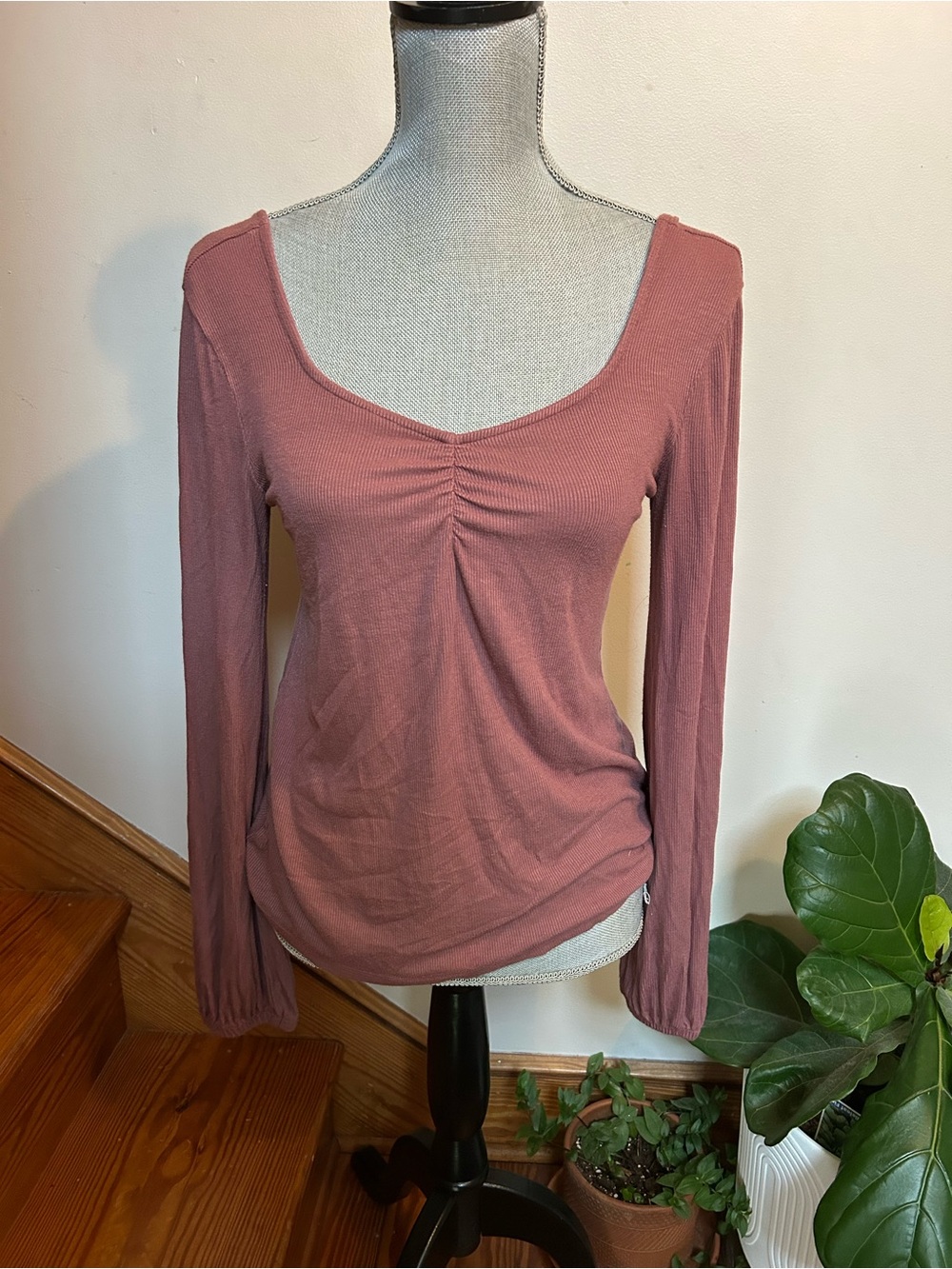 Billabong Long-Sleeve Ruched Scoop Neck Top - Dusty Rose